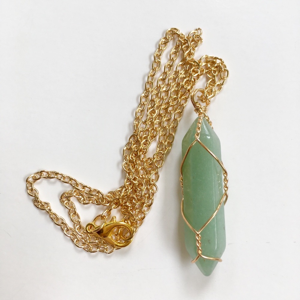 Stone of Opportunity - Green Aventurine Necklace - Picture 5 of 6